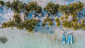 El Fuerte Beach Apartments